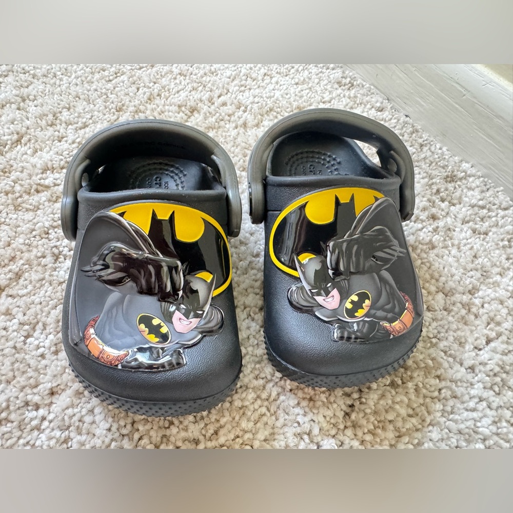 Crocs Black Batman Clogs Toddler Size 4